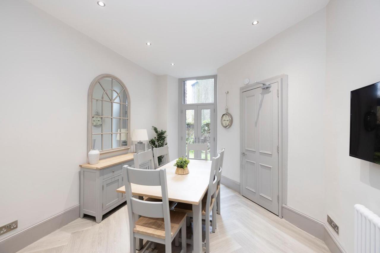 Stylish 3-Bedroom Edinburgh City Getaway Exterior foto